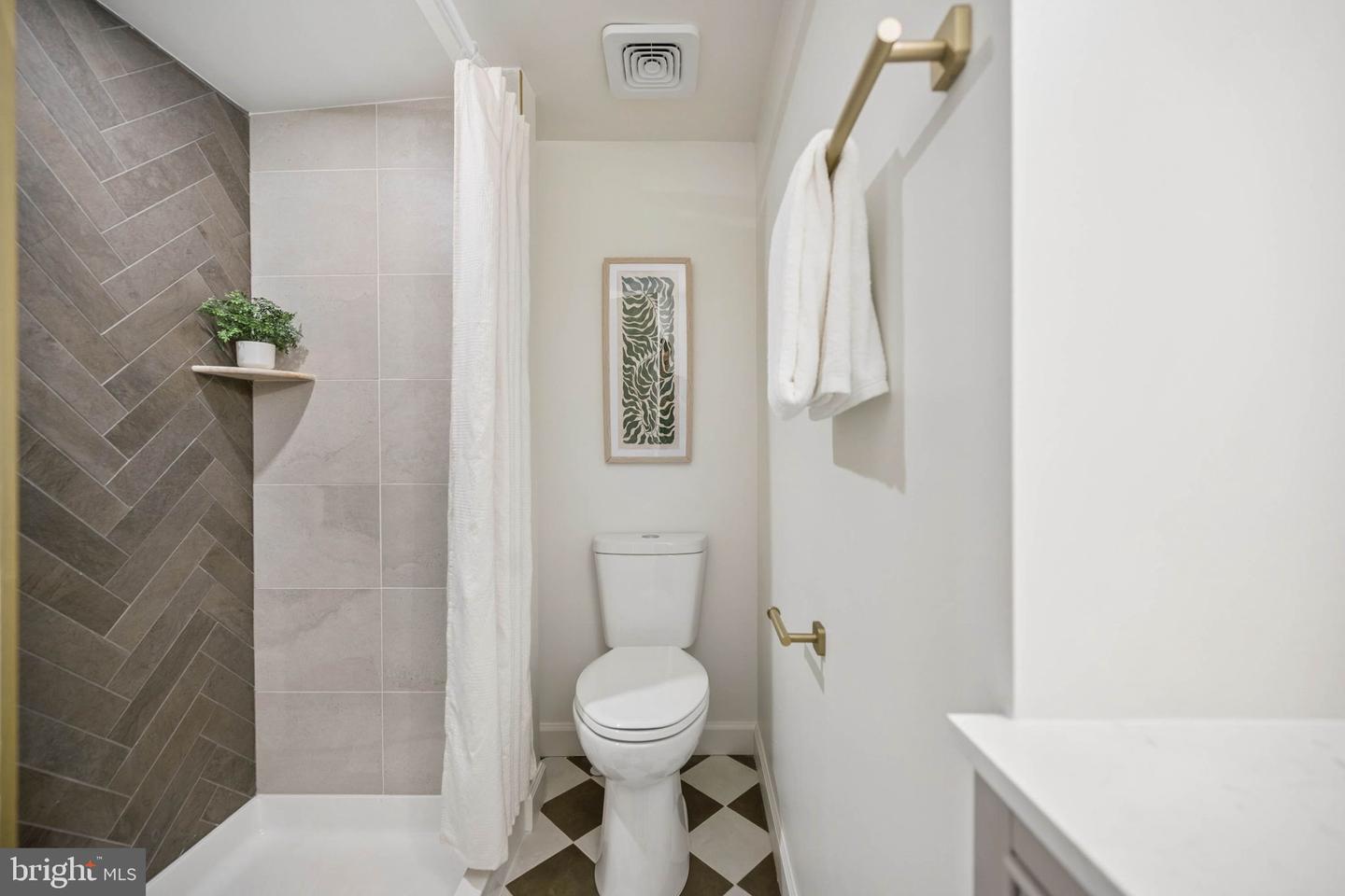110 Water St Property Photo 22