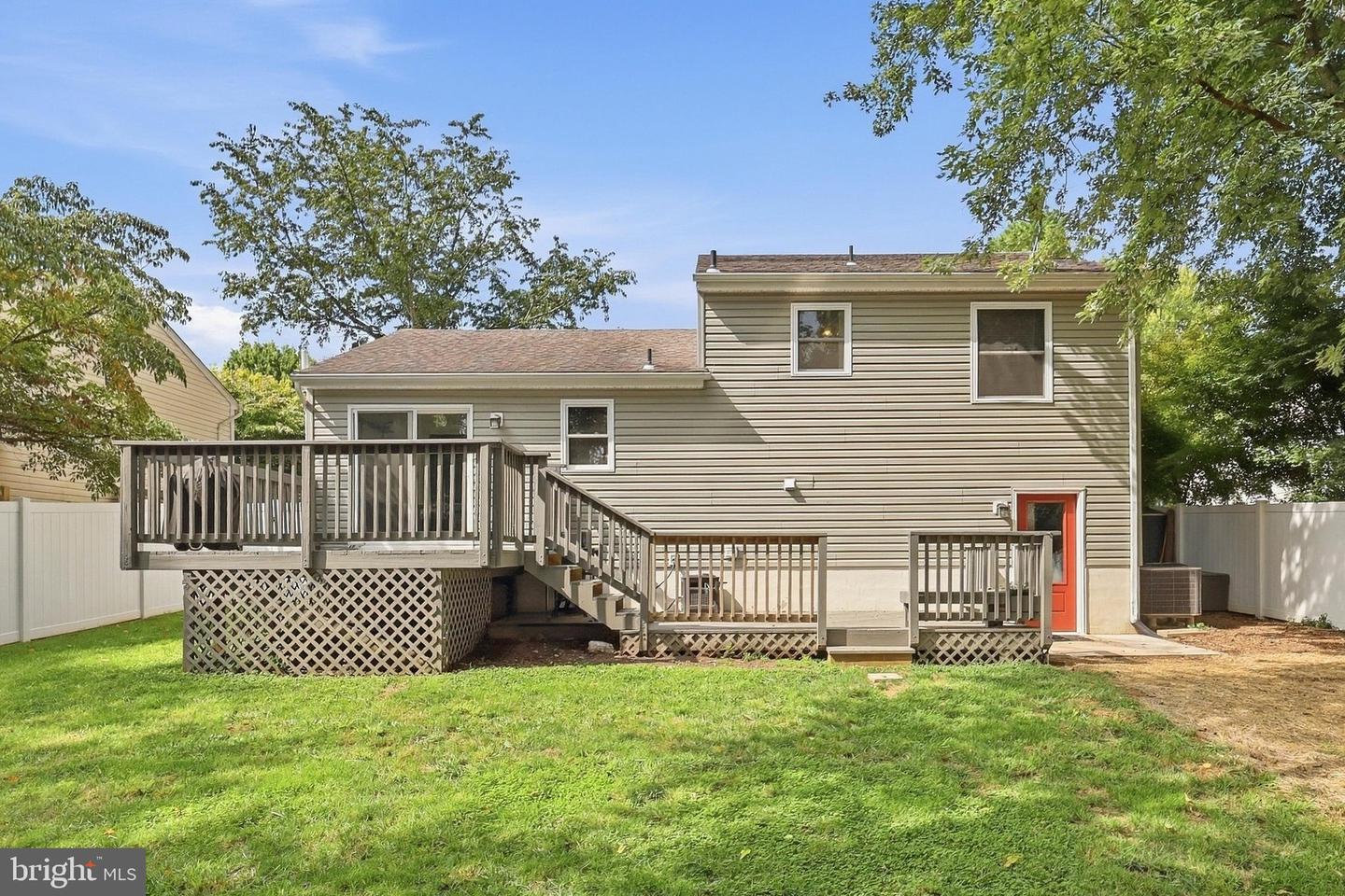 226 Thames Dr Property Photo 47