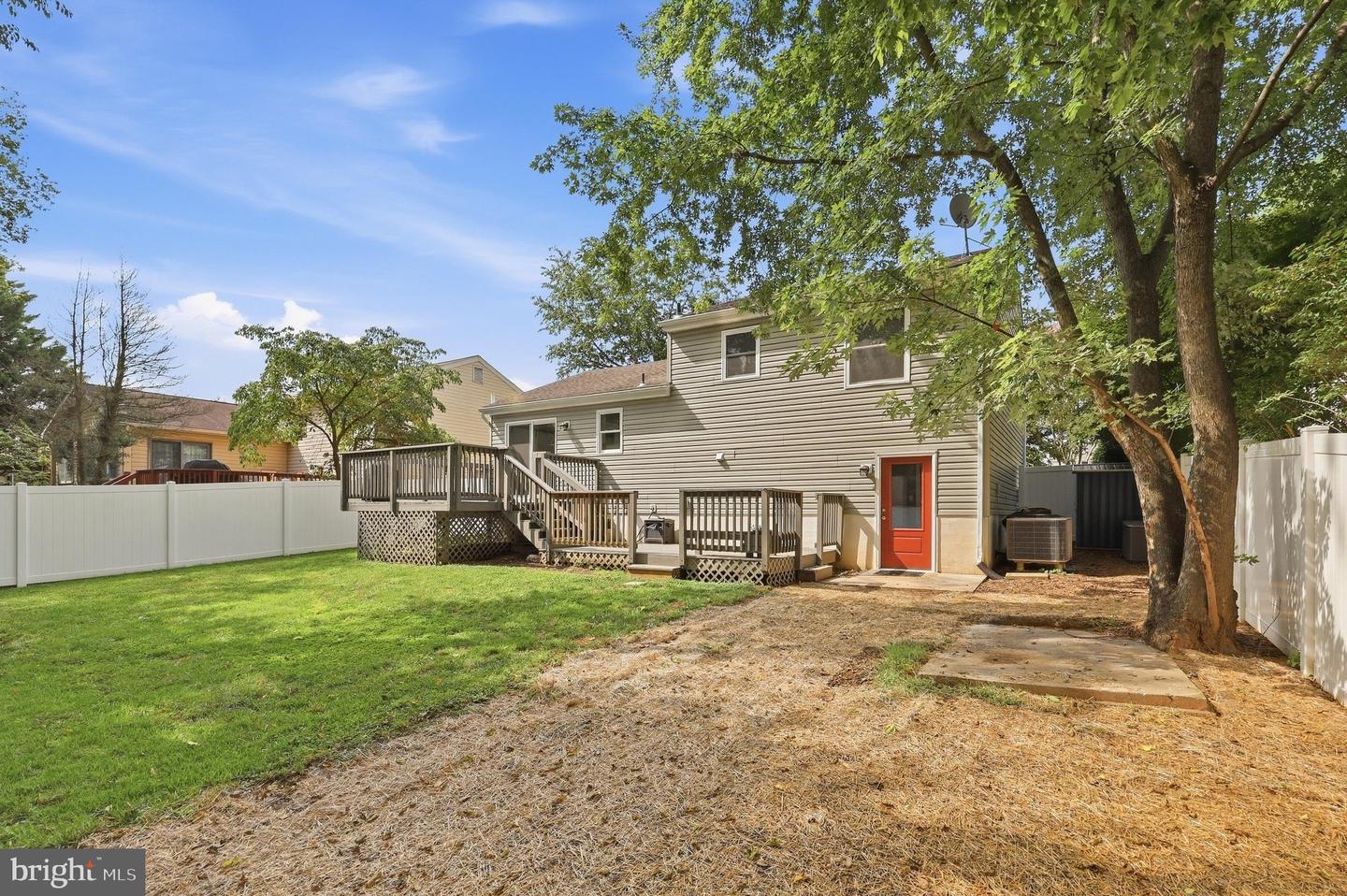 226 Thames Dr Property Photo 48