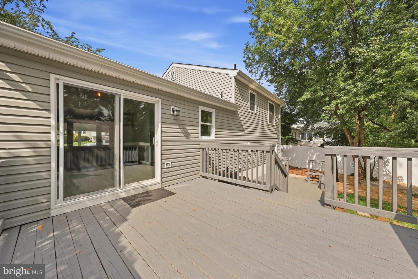 226 Thames Dr Property Photo 54