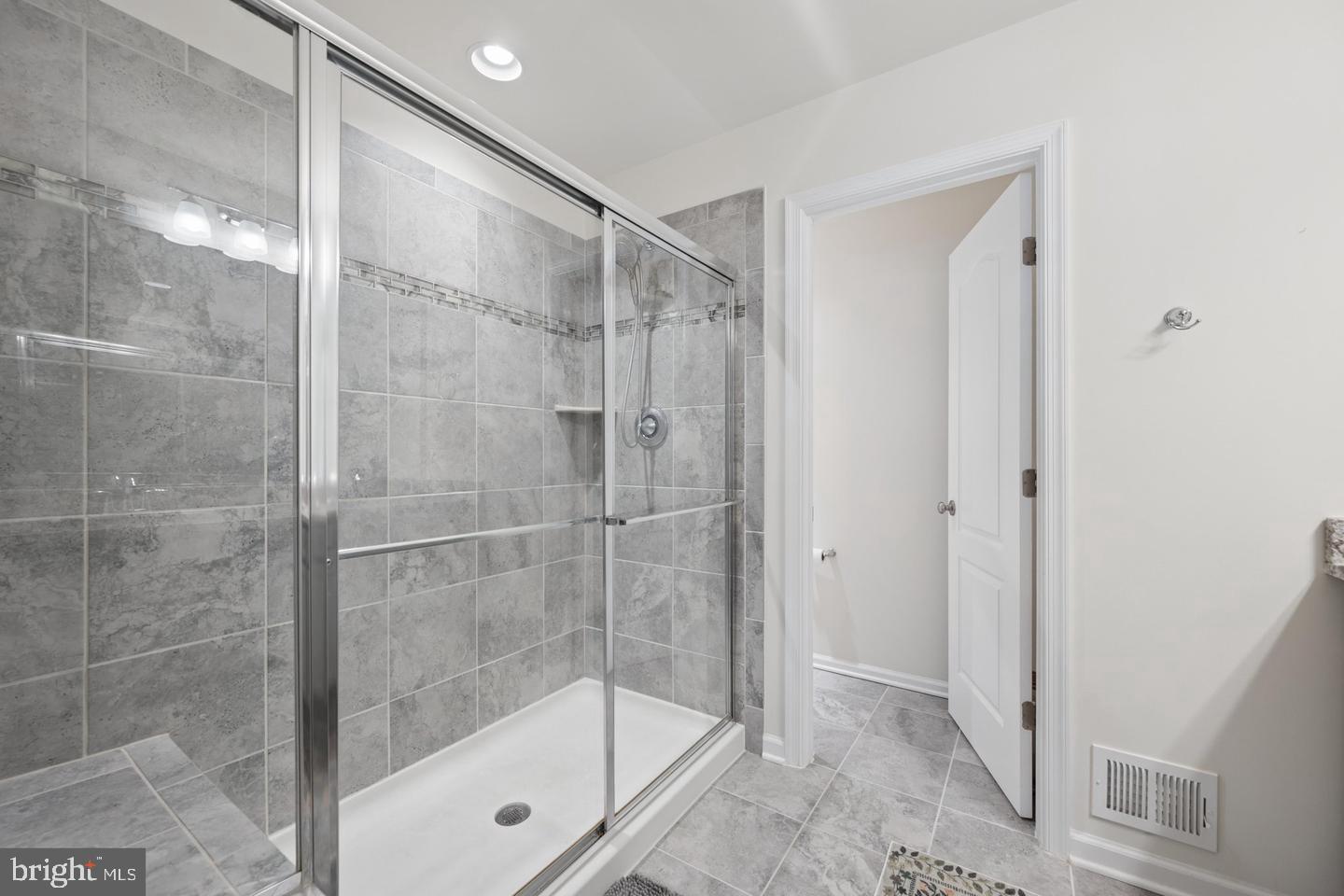 8463 Randell Ridge Rd Property Photo 38