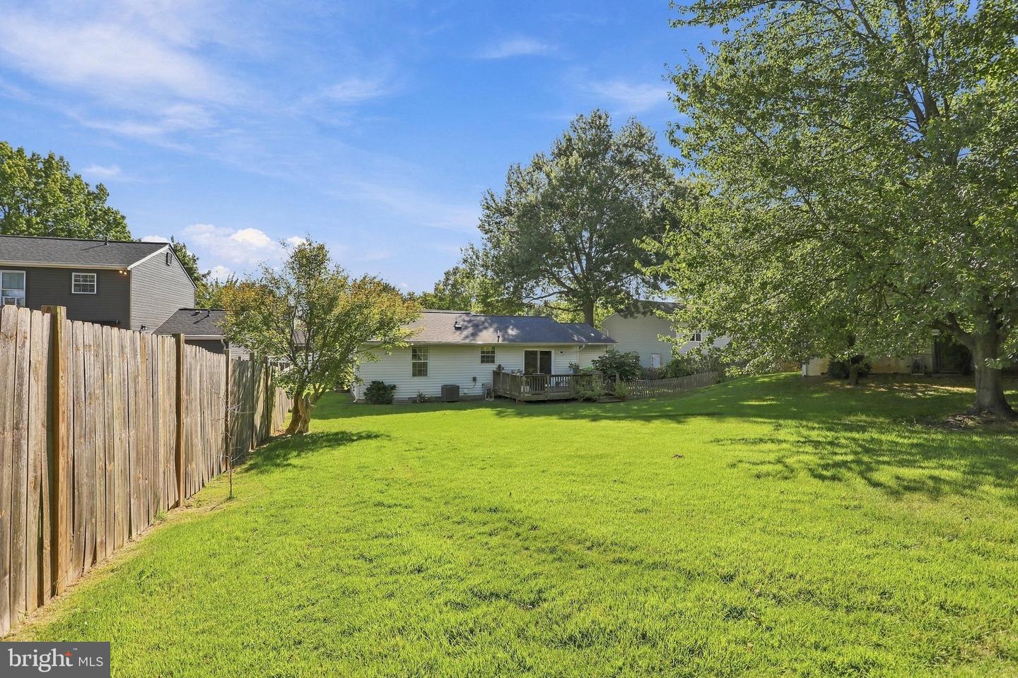 1609 Norwich Dr Property Photo 32