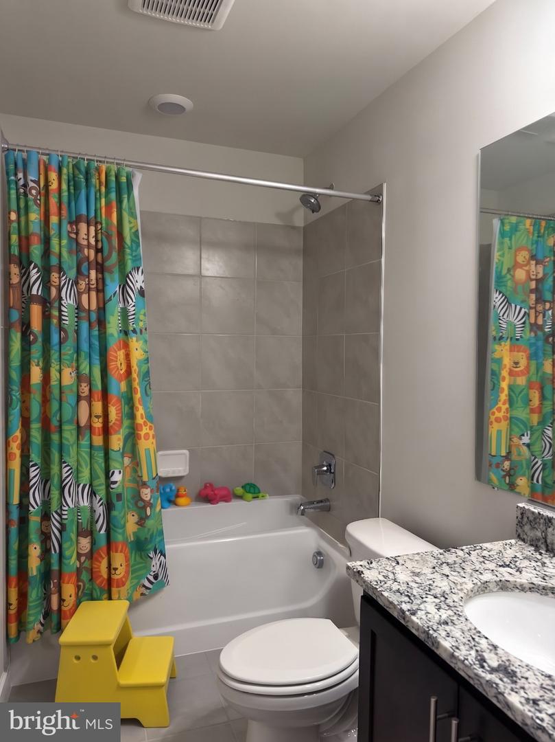 709 Compass Way Property Photo 8
