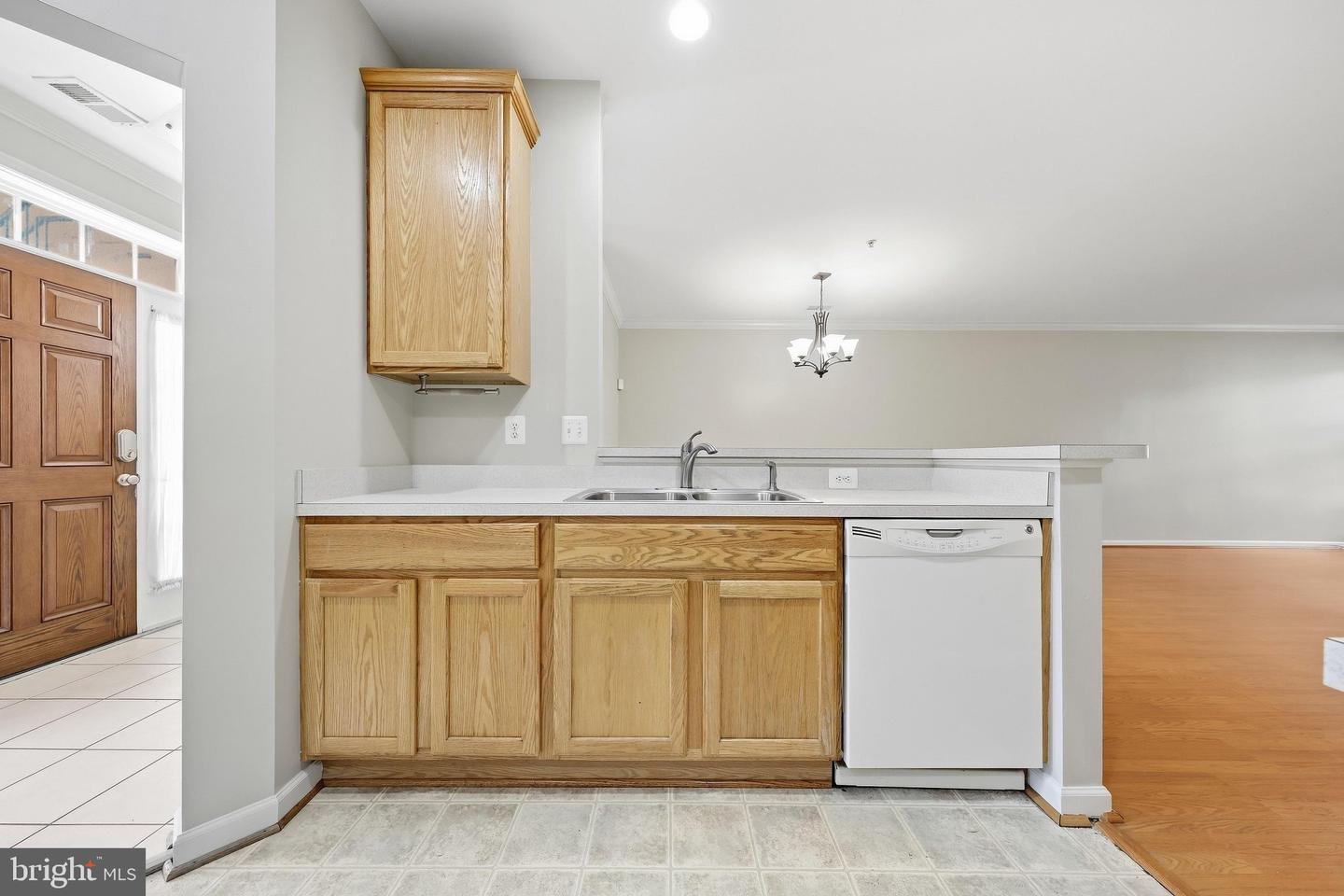 6502 Montalto Xing #g Property Photo 9