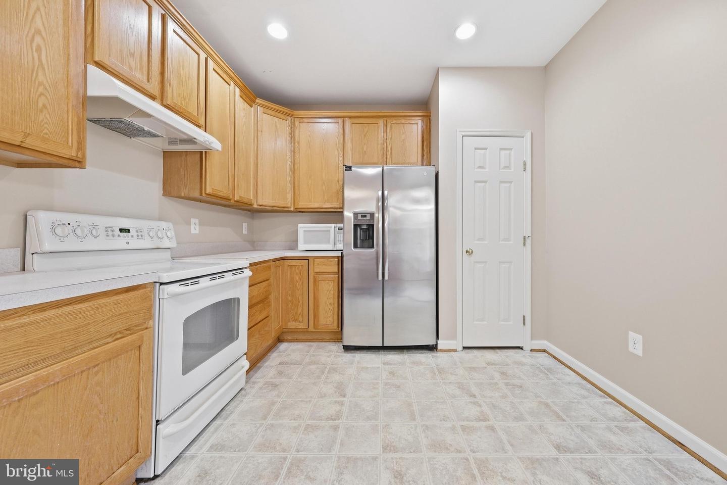 6502 Montalto Xing #g Property Photo 11