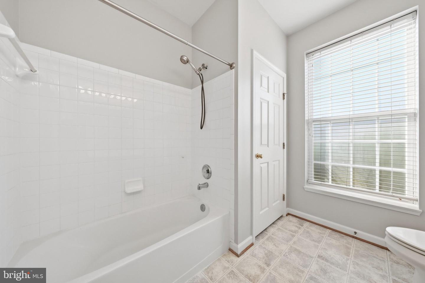 6502 Montalto Xing #g Property Photo 27