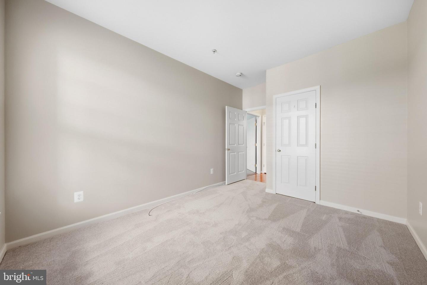 6502 Montalto Xing #g Property Photo 33