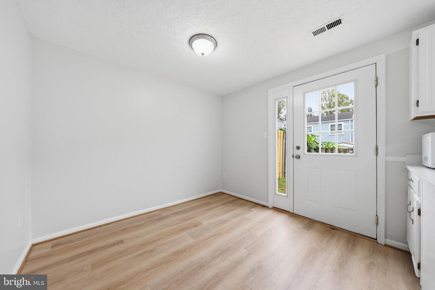 6711 Kernel Ct Property Photo 9
