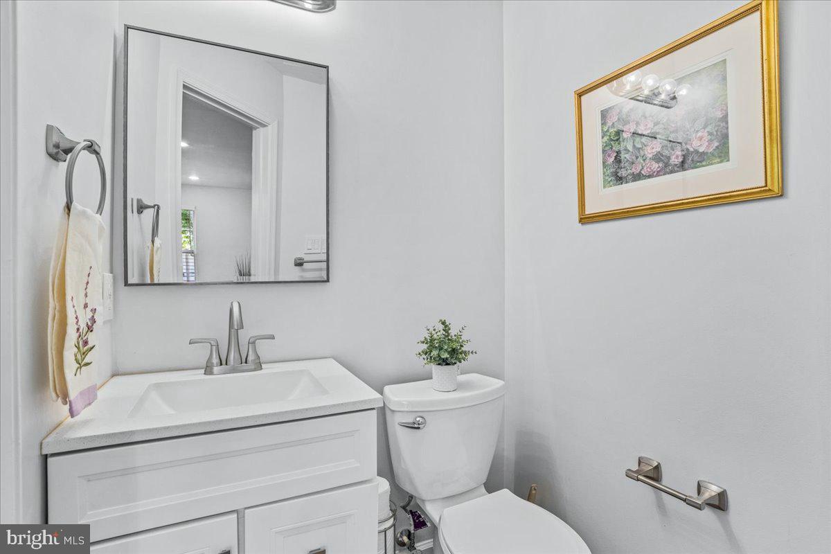9245 Ridgefield Cir Property Photo 5