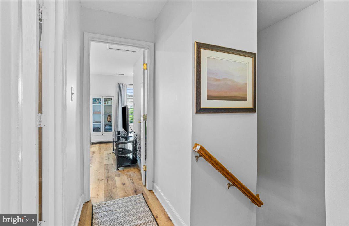9245 Ridgefield Cir Property Photo 17