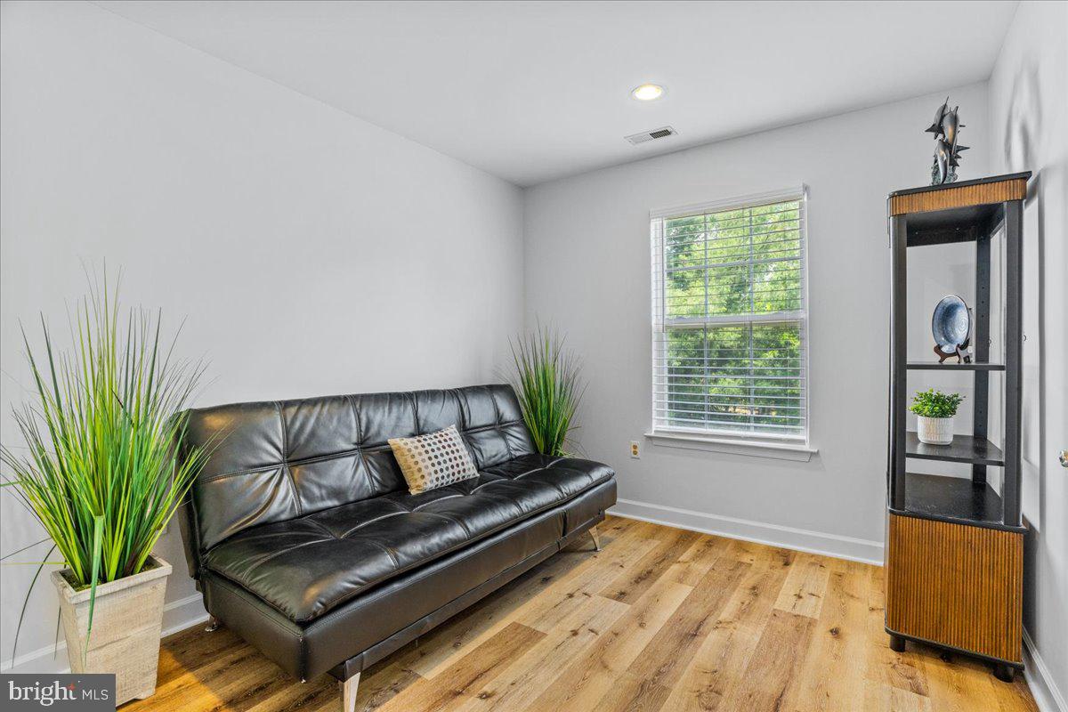 9245 Ridgefield Cir Property Photo 26