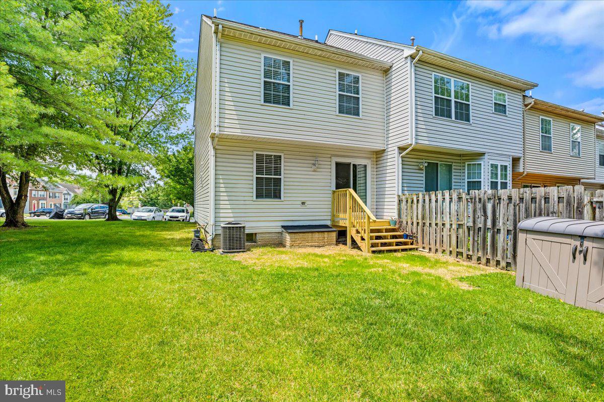 9245 Ridgefield Cir Property Photo 36