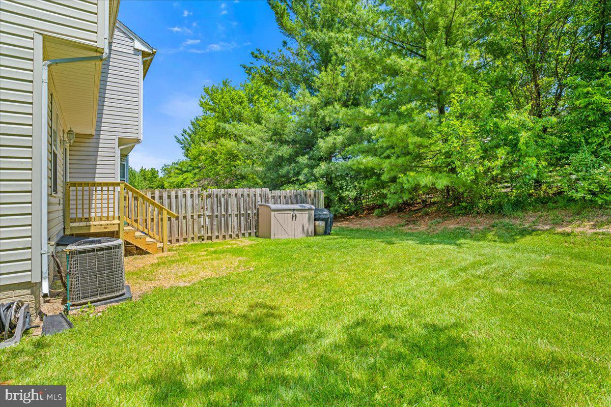9245 Ridgefield Cir Property Photo 37