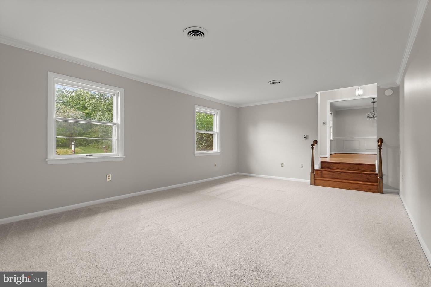 6903 Greenvale Ct Property Photo 8