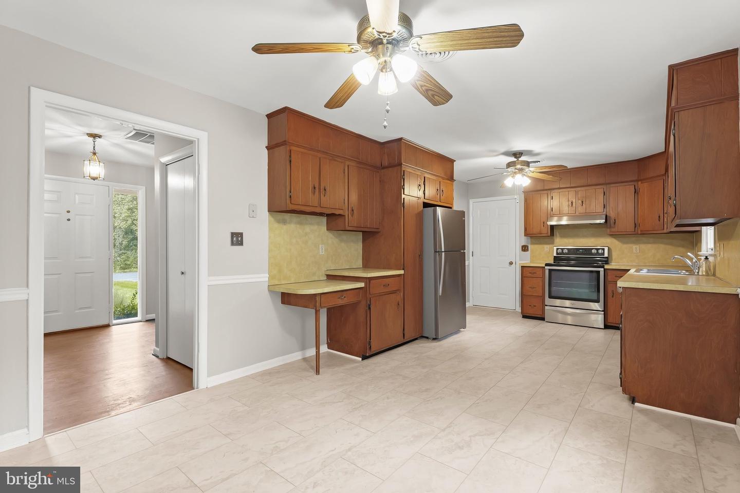 6903 Greenvale Ct Property Photo 20