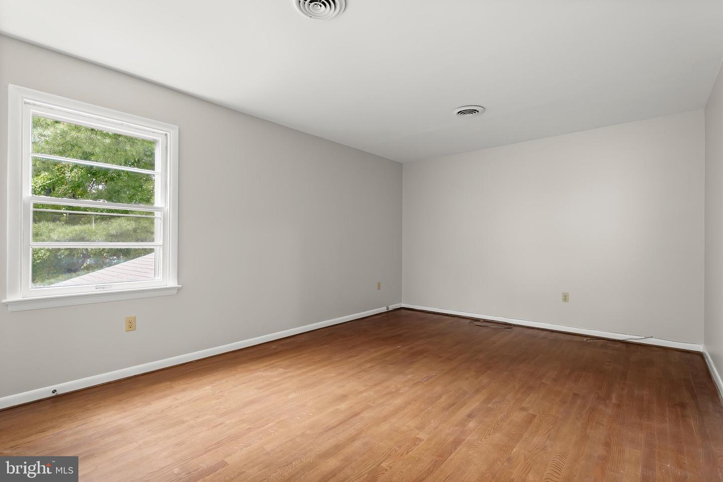 6903 Greenvale Ct Property Photo 21