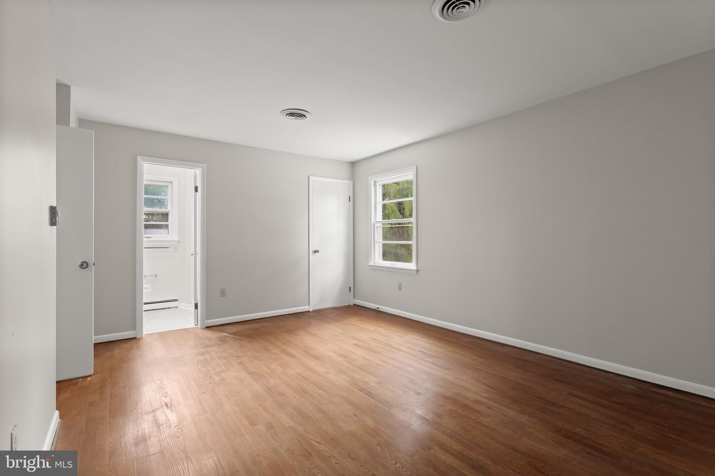 6903 Greenvale Ct Property Photo 23