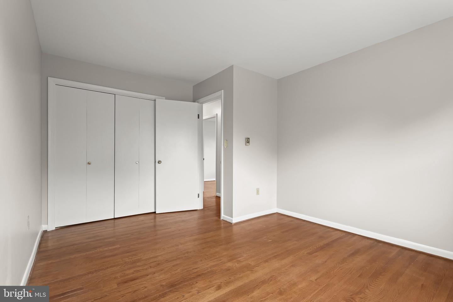 6903 Greenvale Ct Property Photo 26