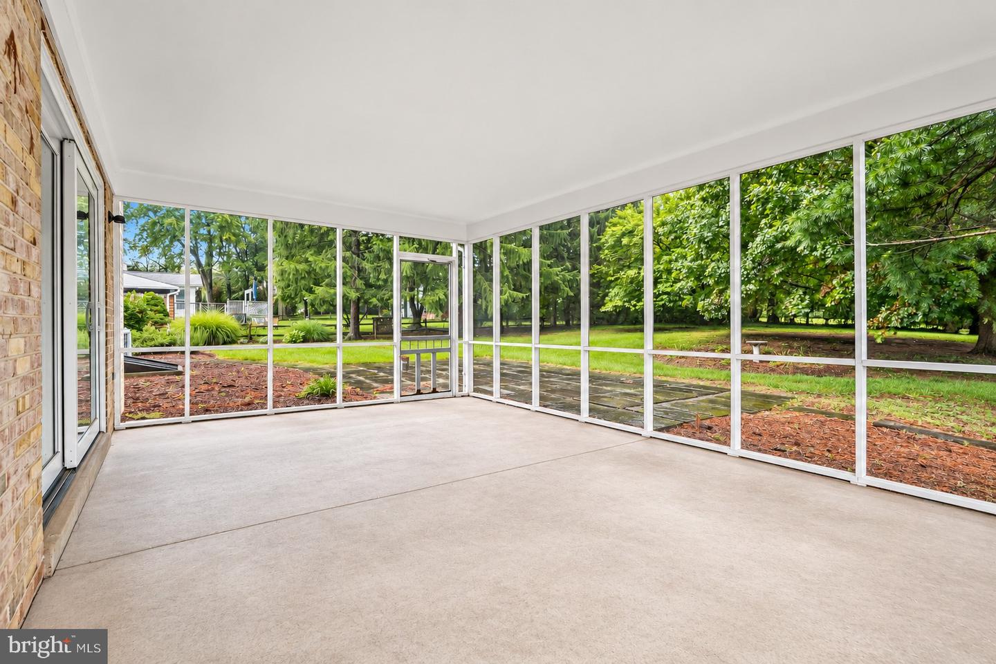 6903 Greenvale Ct Property Photo 32
