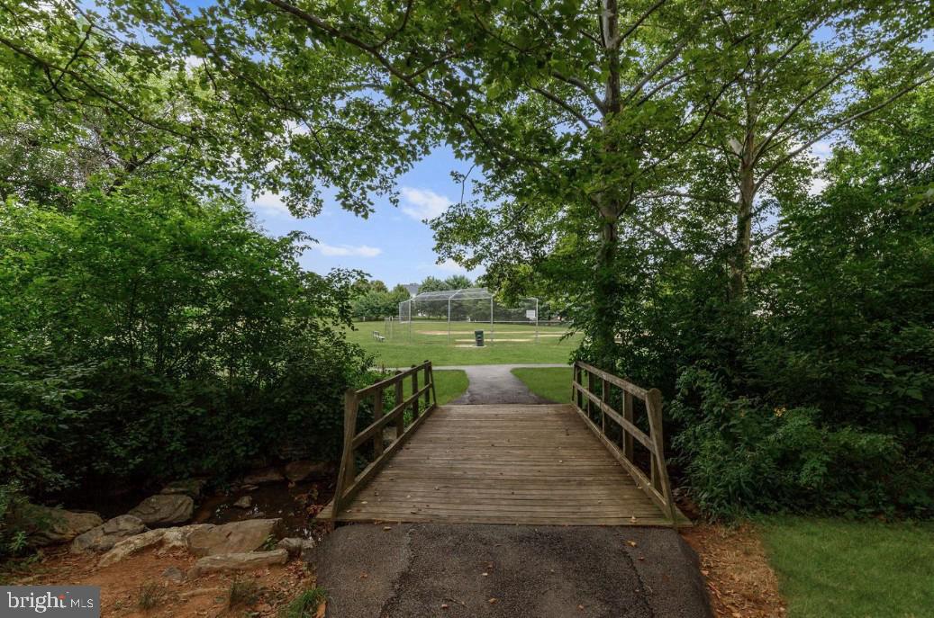 6903 Greenvale Ct Property Photo 42