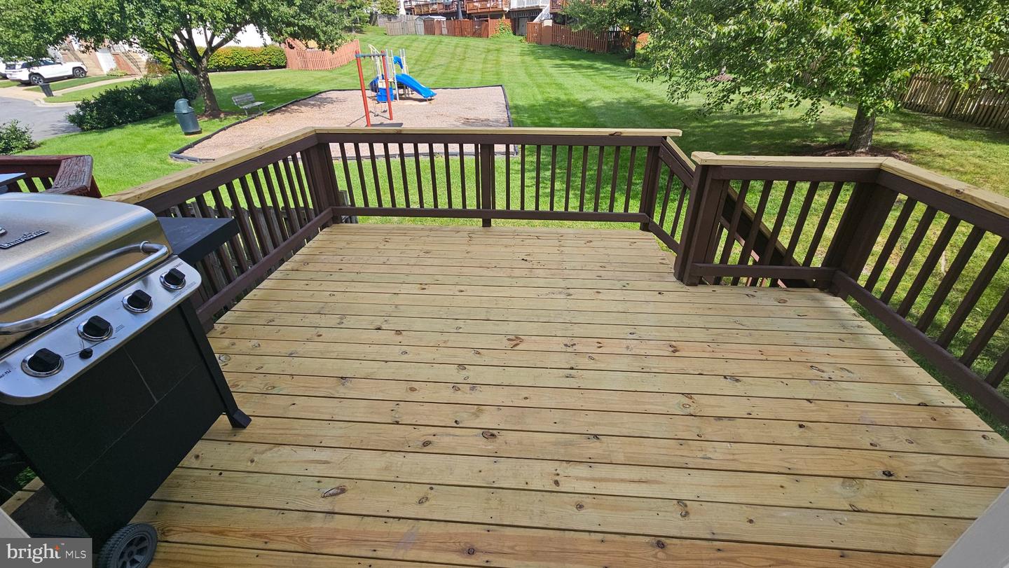 6089 Flagstone Ct Property Photo 9