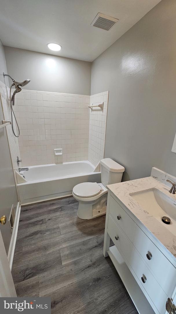 6089 Flagstone Ct Property Photo 19