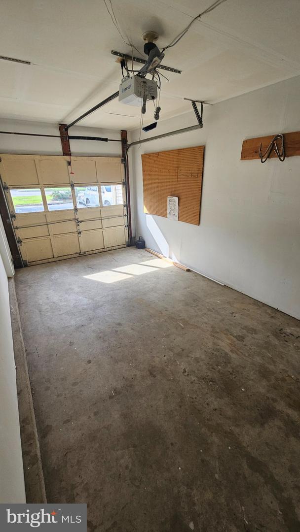 6089 Flagstone Ct Property Photo 26