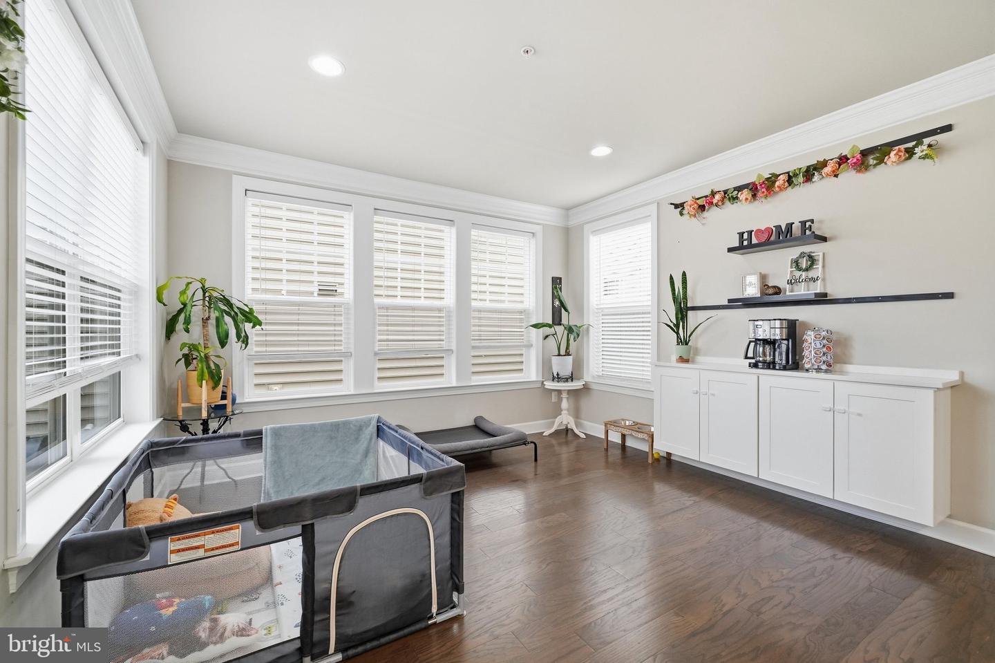 5063 Judicial Way Property Photo 4