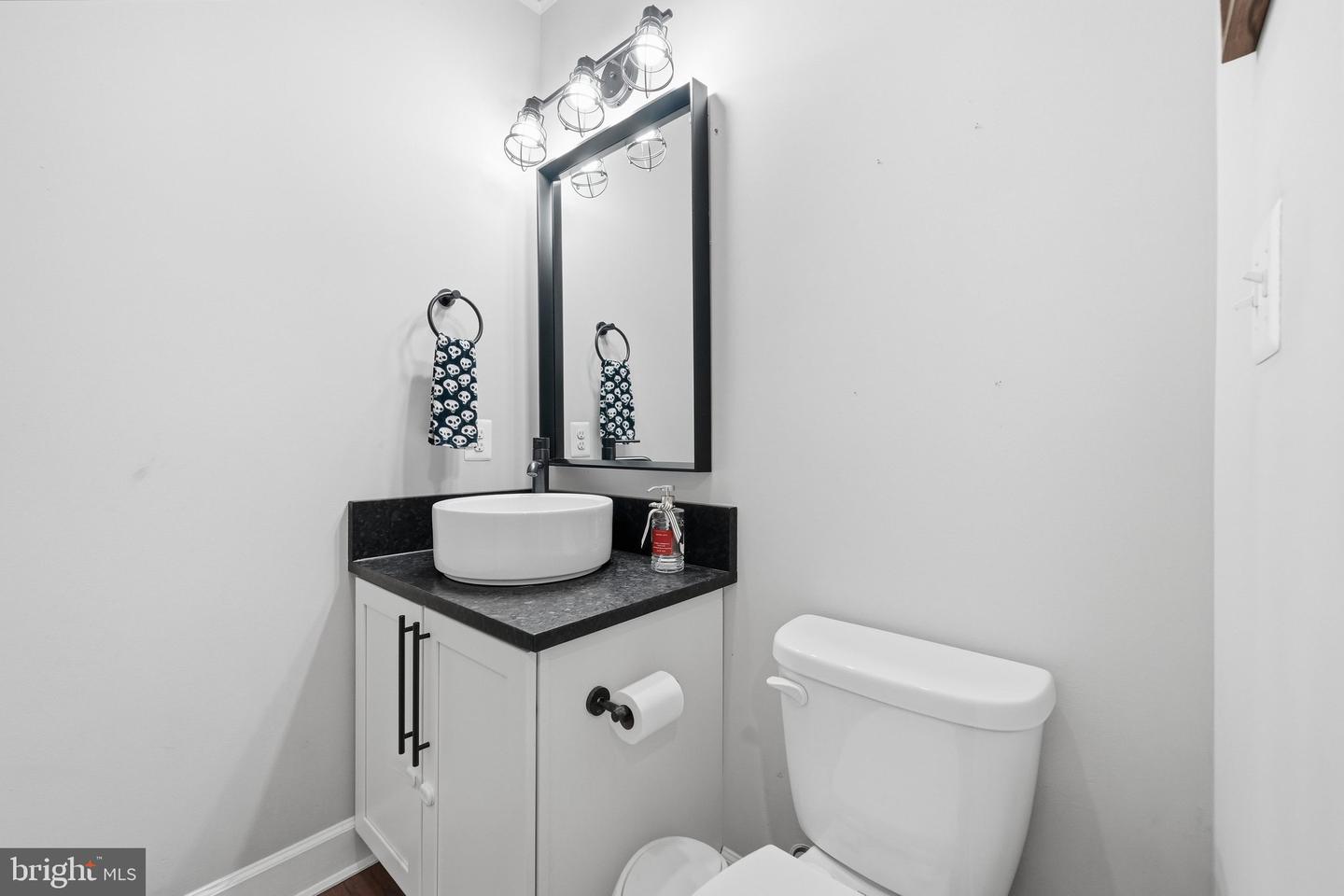 5063 Judicial Way Property Photo 10