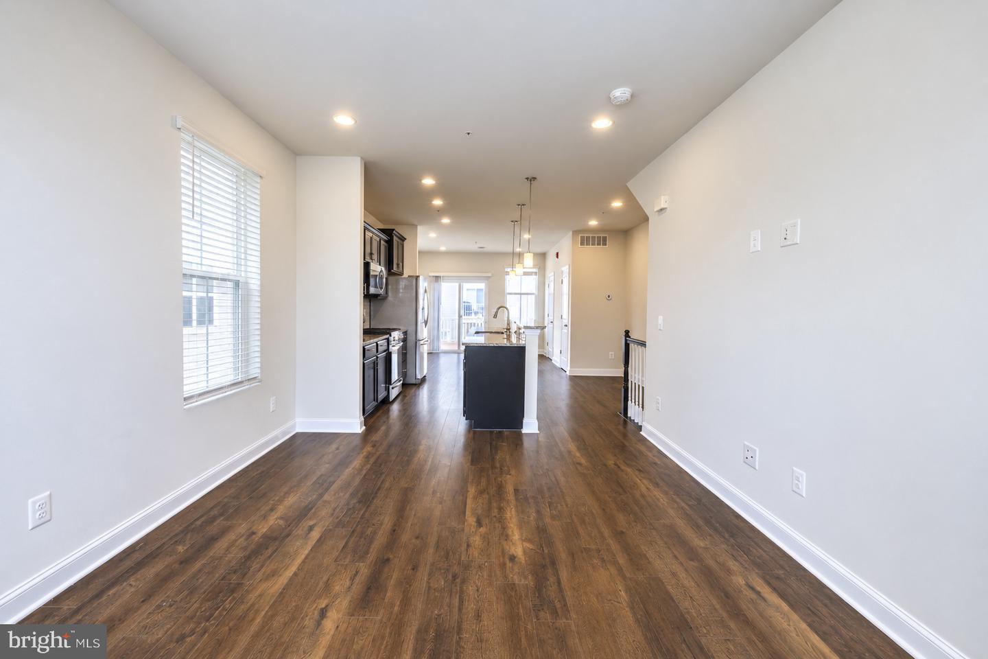 7155 Macon St Property Photo 18