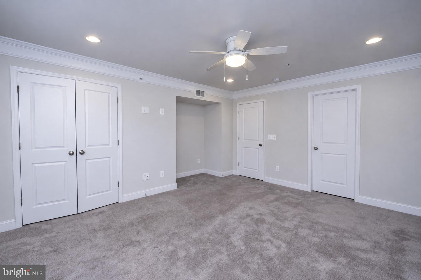 7155 Macon St Property Photo 26