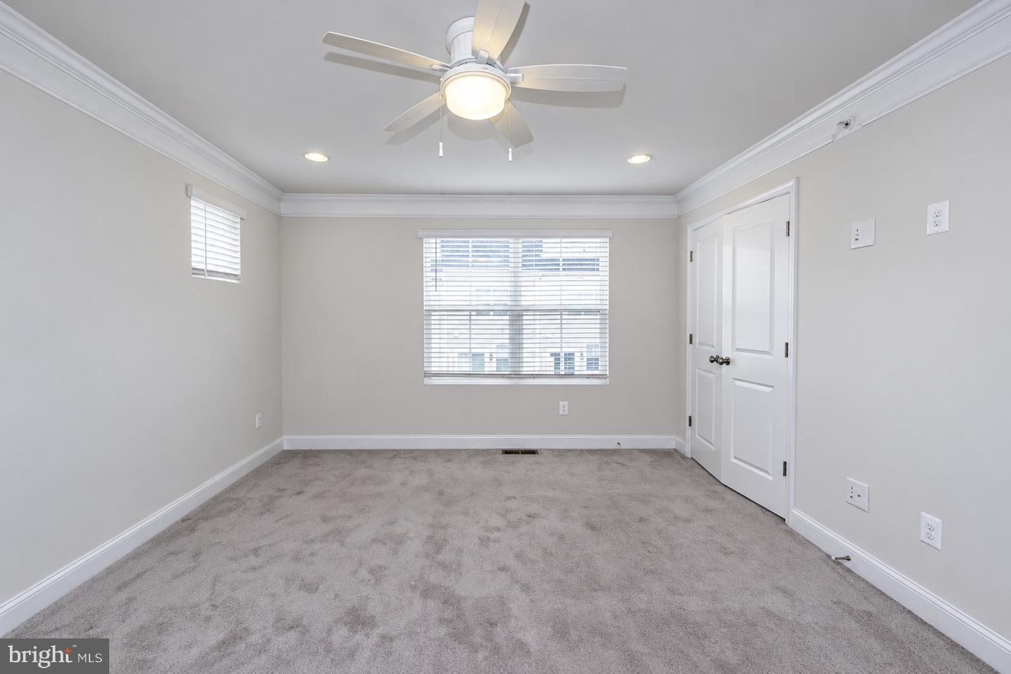 7155 Macon St Property Photo 27