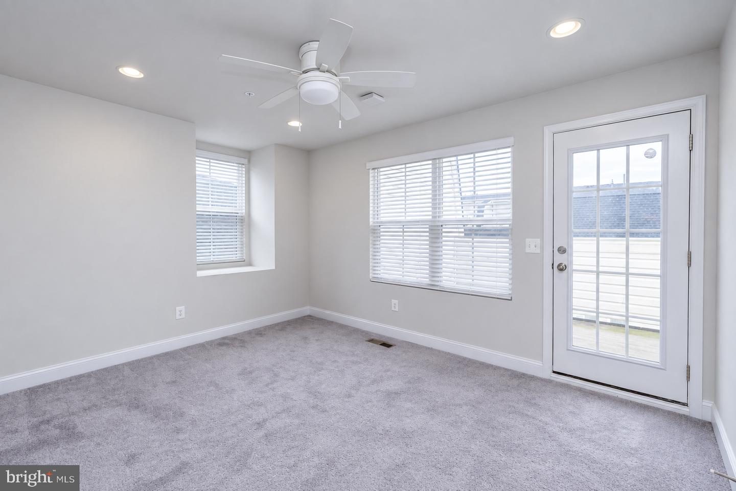 7155 Macon St Property Photo 36