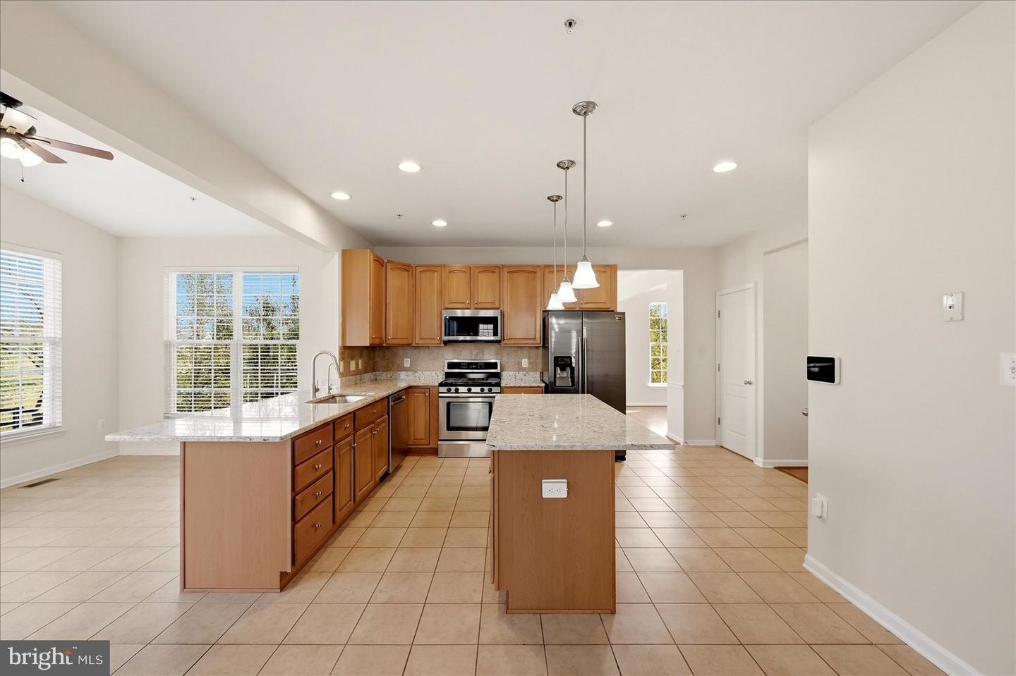 1920 Moran Dr Property Photo 6