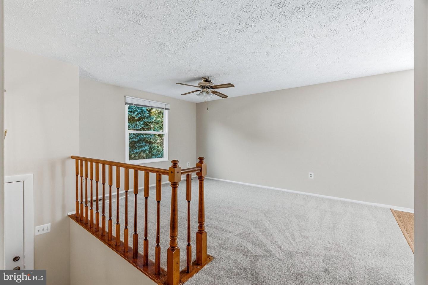 1807 Rustic Hill Ct Property Photo 3