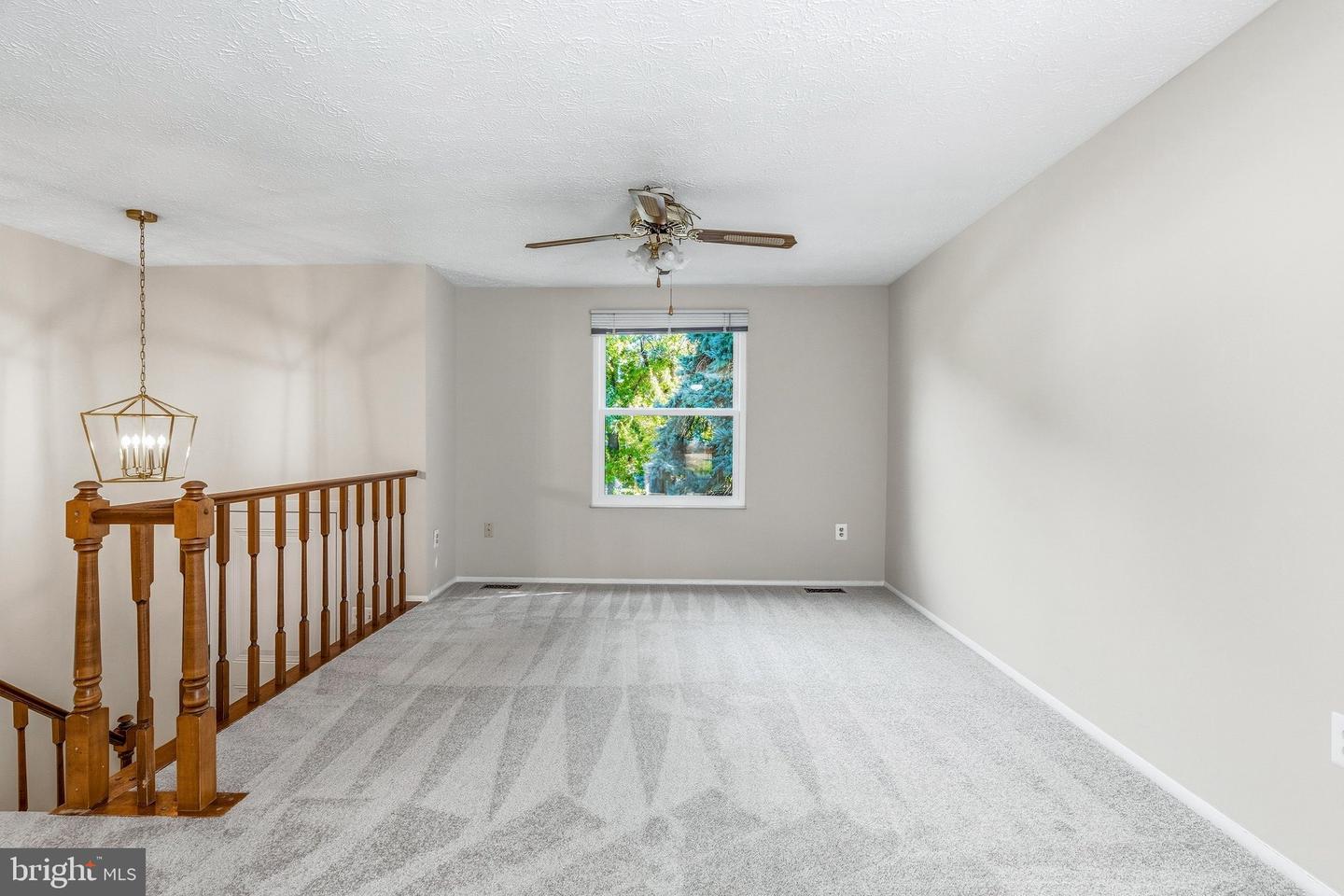 1807 Rustic Hill Ct Property Photo 4