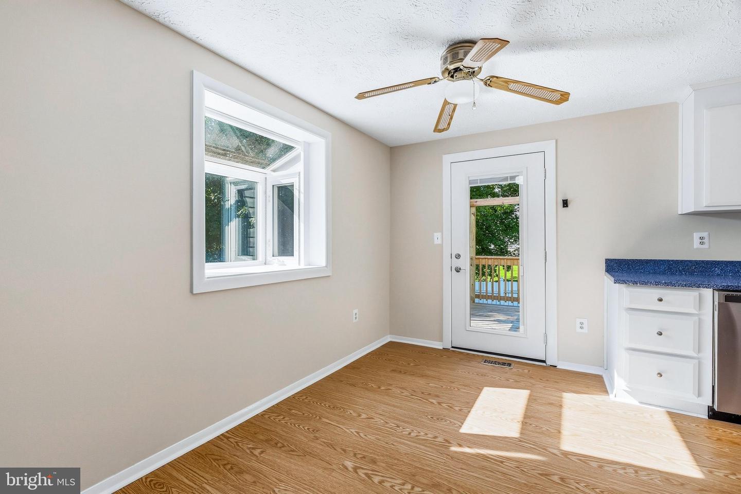 1807 Rustic Hill Ct Property Photo 8