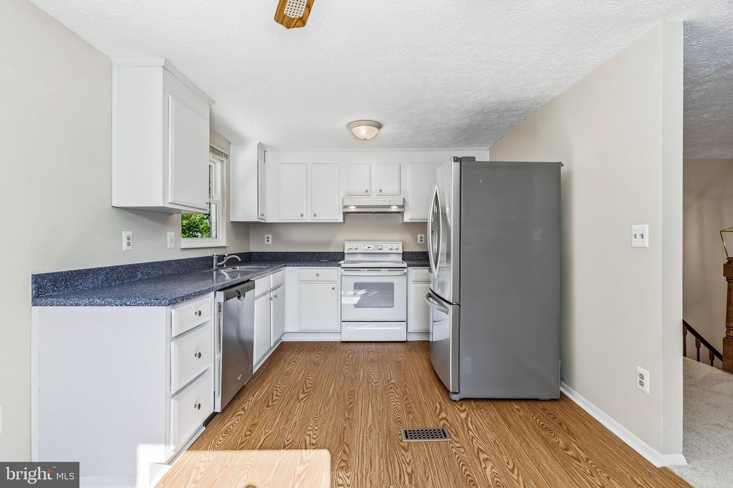 1807 Rustic Hill Ct Property Photo 10