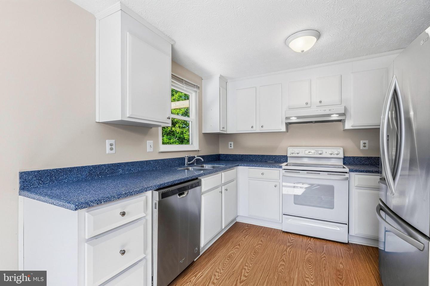 1807 Rustic Hill Ct Property Photo 11