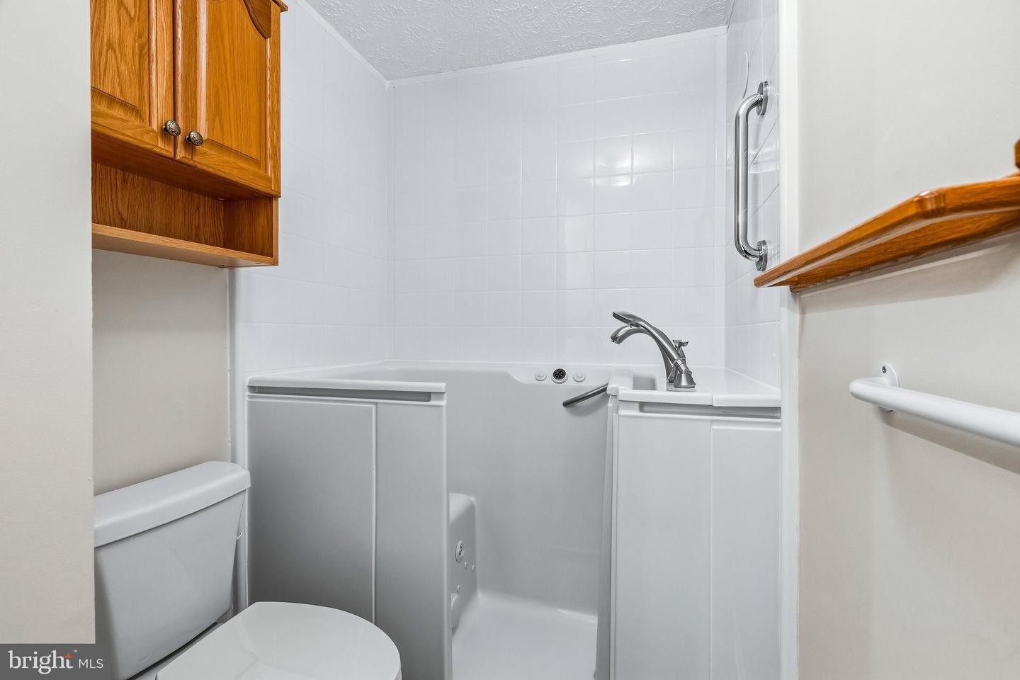 1807 Rustic Hill Ct Property Photo 19