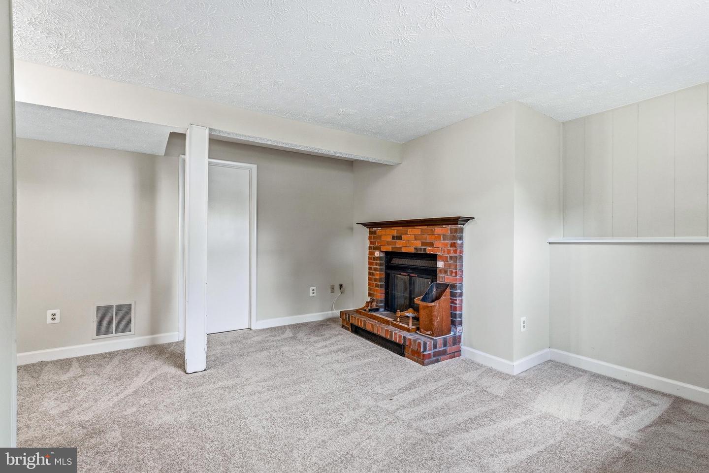 1807 Rustic Hill Ct Property Photo 21
