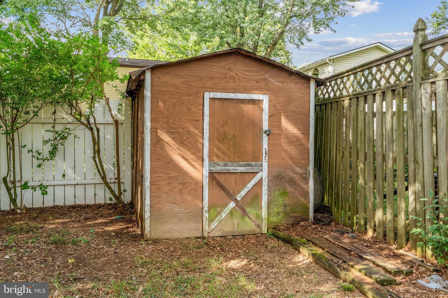 1807 Rustic Hill Ct Property Photo 40
