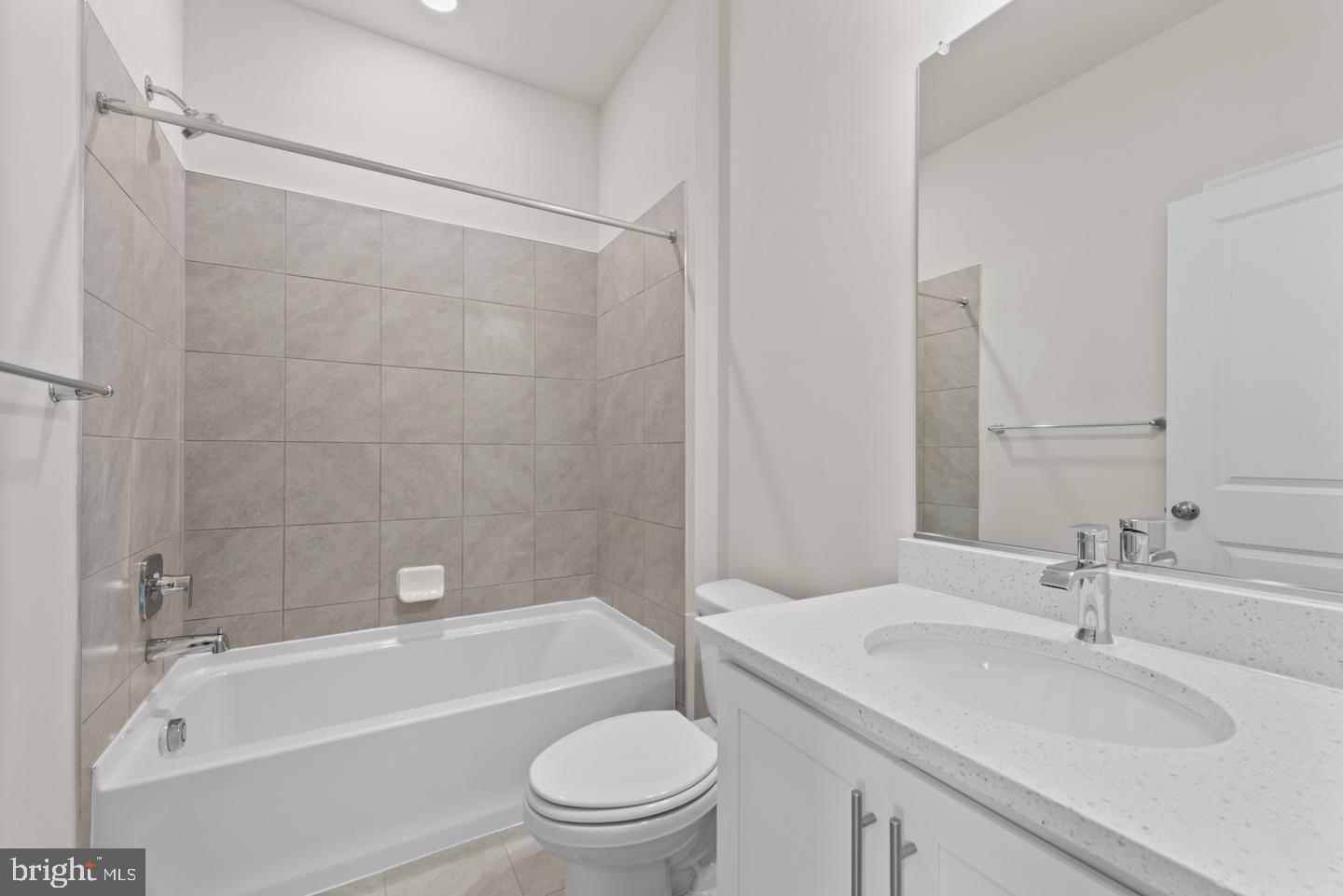 375 Ensemble Way Property Photo 28