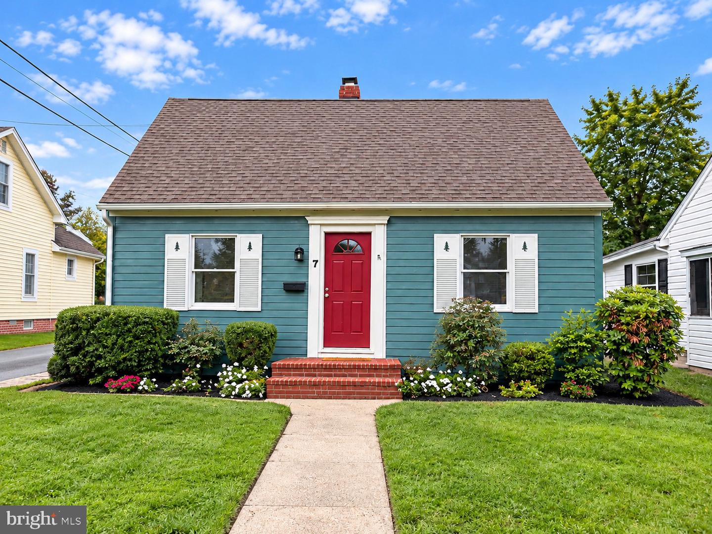 7 Frederick Ave Property Photo 2
