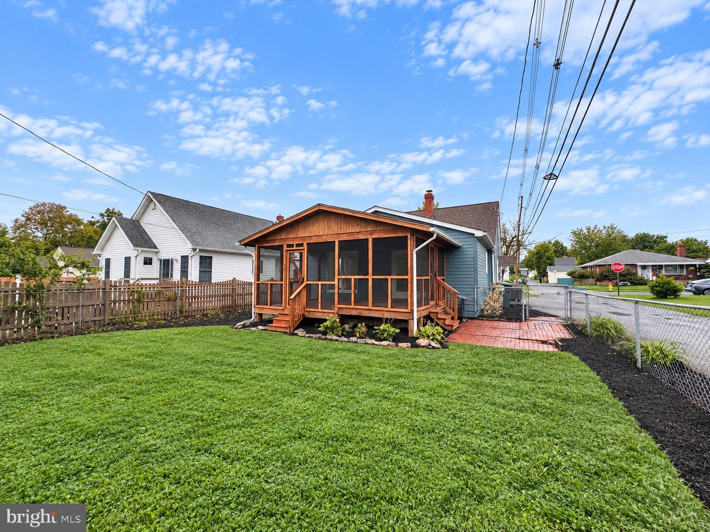 7 Frederick Ave Property Photo 5