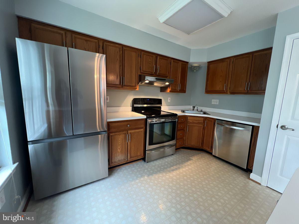 6402 View Point Ct Property Photo 5