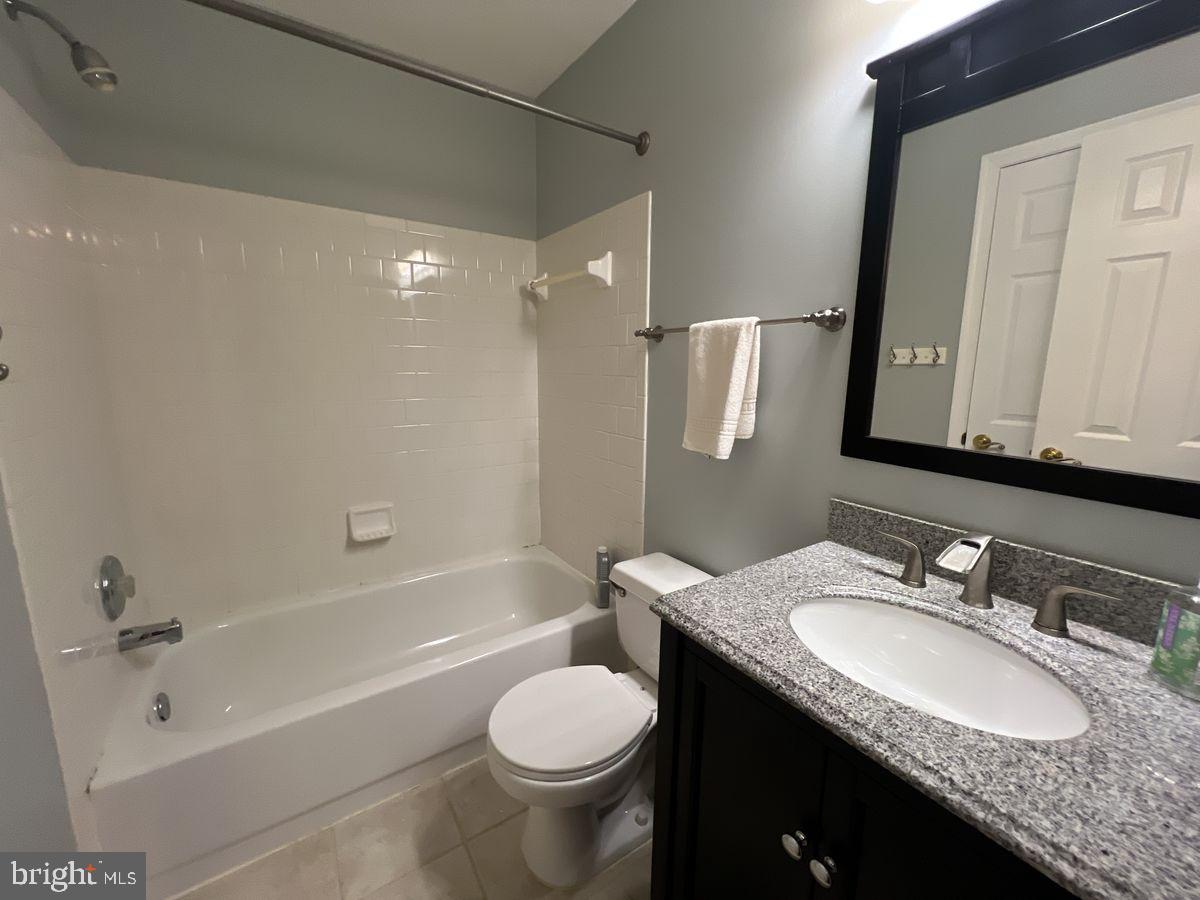 6402 View Point Ct Property Photo 12