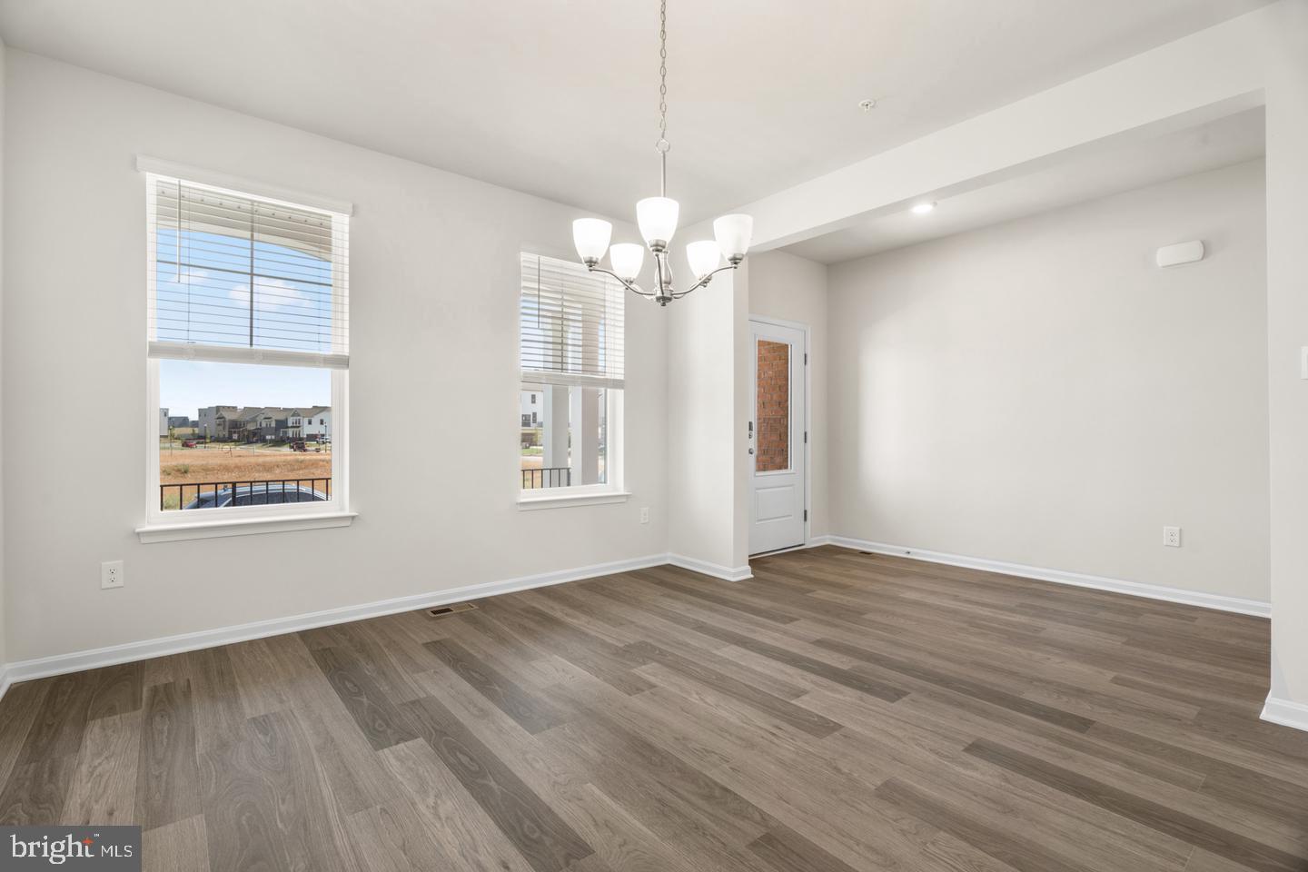 466 Ensemble Way Property Photo 4