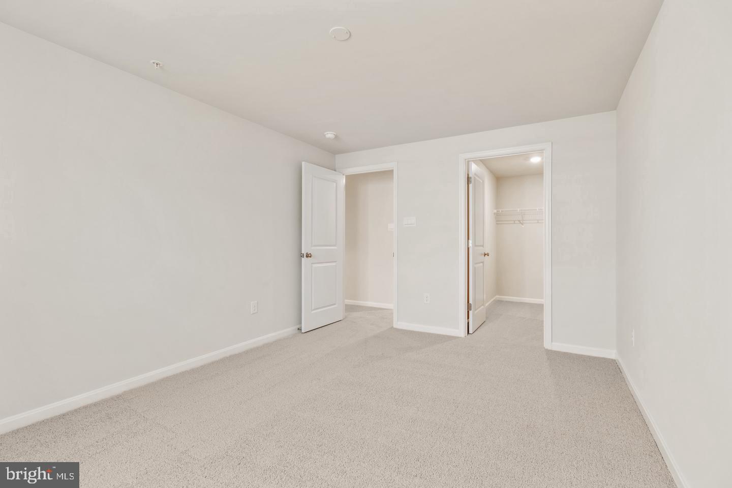 466 Ensemble Way Property Photo 14