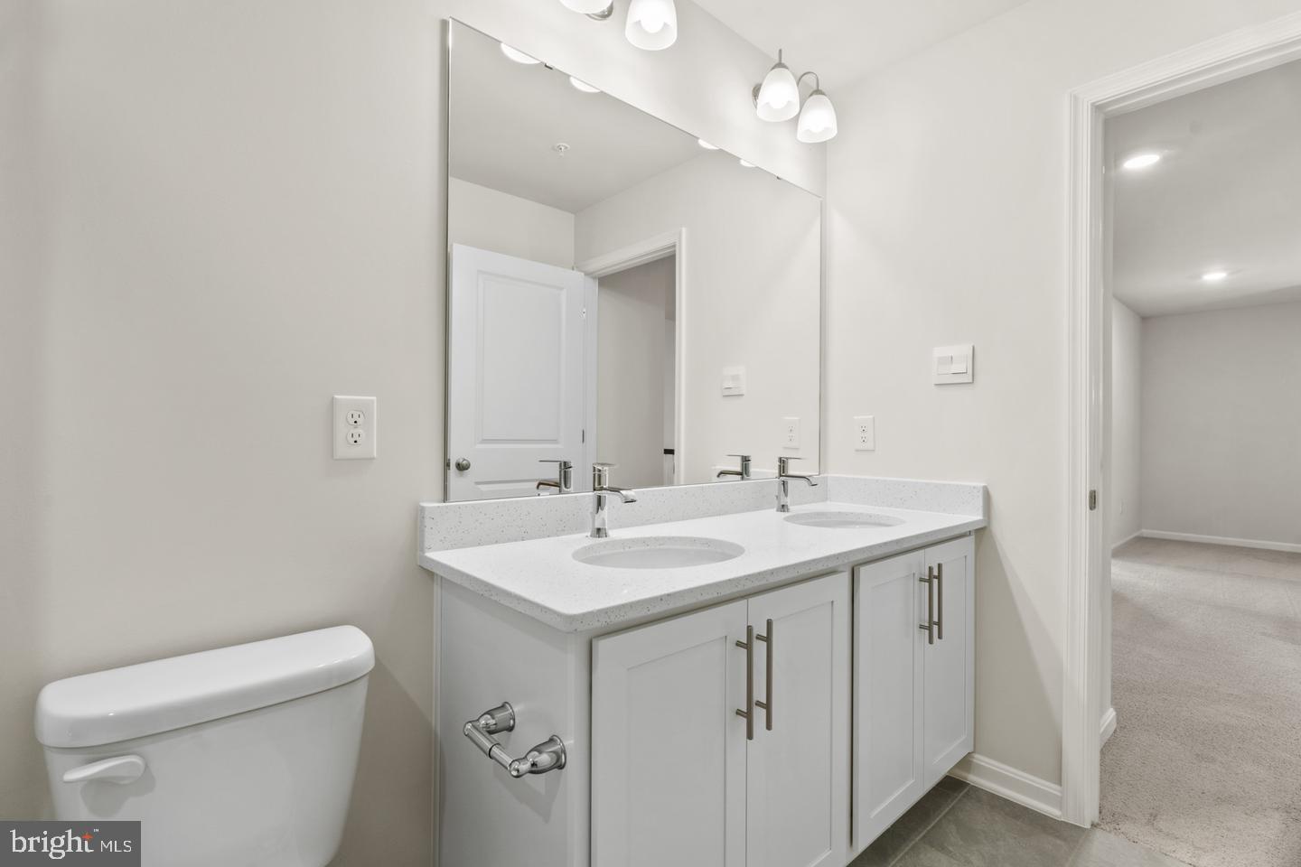 466 Ensemble Way Property Photo 25